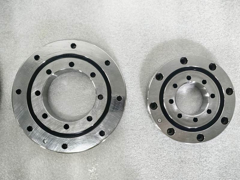 高精度交叉滾子軸承